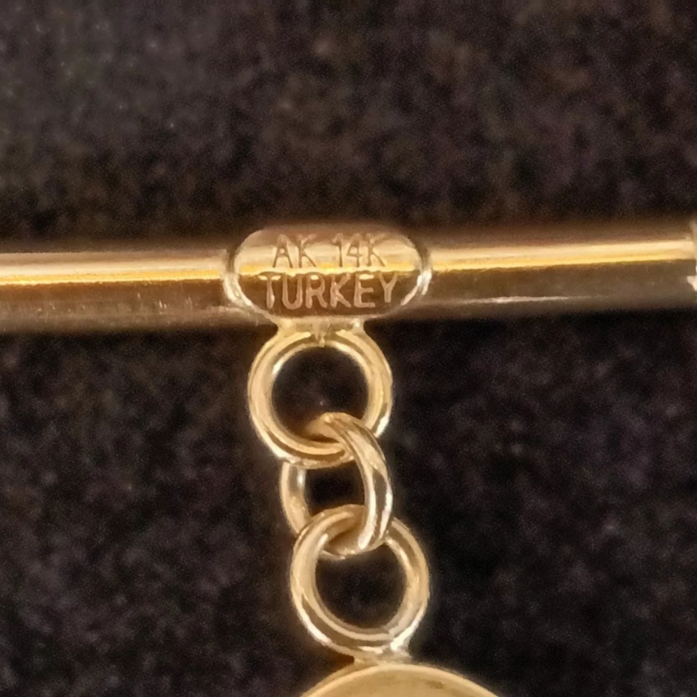 Sold 14k Yellow Gold Large Heart Link Bracelet with Toggle Closure - Picture 7 of 12